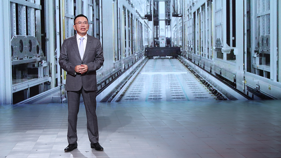 TCL創(chuàng)始人、董事長(zhǎng)李東生