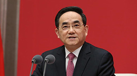 中央宣傳部副部長、國務(wù)院新聞辦公室主任徐麟主持發(fā)布會