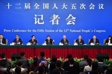 全國(guó)人大教科文衛(wèi)委主任委員柳斌杰等就&ldquo;人大監(jiān)督工作&rdquo;答記者問