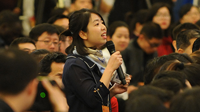 財(cái)新網(wǎng)、財(cái)新周刊記者提問