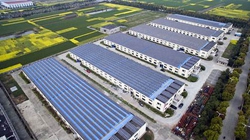 &ldquo;勞模&rdquo;臺(tái)商吳國(guó)瑞：人生像首歌，用心唱才會(huì)動(dòng)聽