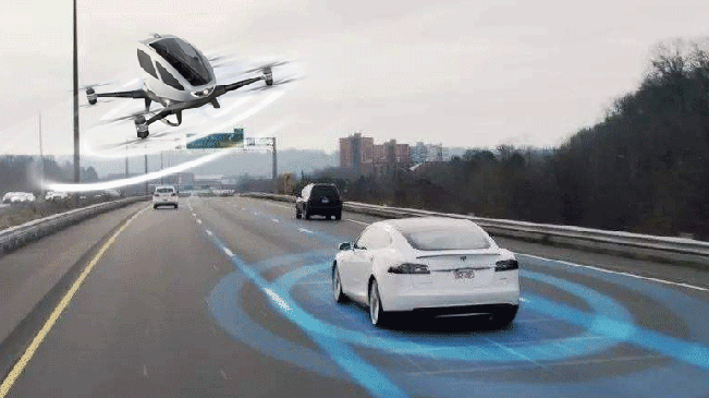 無人機(jī)無人車 你敢坐嗎？