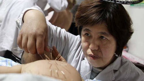 追夢(mèng)中國(guó)人丨王玲玲：輪椅上的&ldquo;院長(zhǎng)媽媽&rdquo;