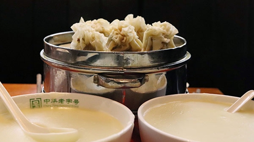 追夢(mèng)中國(guó)人｜王和茂：一碗&ldquo;頭腦&rdquo;，講述百年舌尖上的早餐