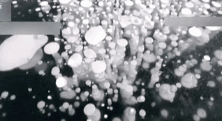 夢(mèng)幻！日本北海道阿寒湖現(xiàn)&ldquo;冰泡&rdquo;&ldquo;霜花&rdquo;奇景