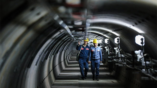 新春走基層丨&ldquo;機器人&rdquo;保供電？這個春節(jié)很有科技范兒！