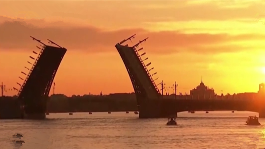 規(guī)?？涨?俄羅斯海軍節(jié)舉行閱兵彩排