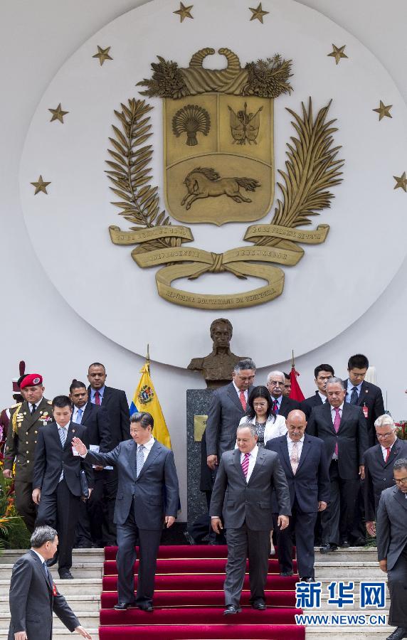 當(dāng)?shù)貢r(shí)間7月21日，國(guó)家主席習(xí)近平在加拉加斯會(huì)見委內(nèi)瑞拉全國(guó)代表大會(huì)主席卡韋略。 新華社記者 王曄 攝