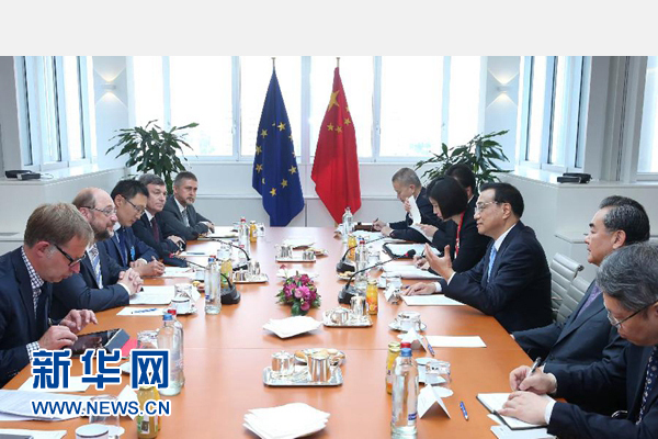 當(dāng)?shù)貢r間6月29日上午，國務(wù)院總理李克強(qiáng)在布魯塞爾會見歐洲議會議長舒爾茨。 新華社記者 龐興雷 攝