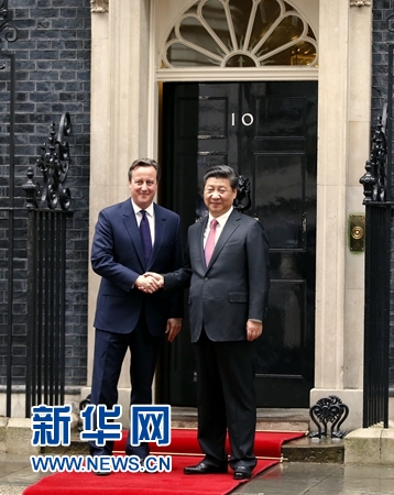 10月21日，國家主席習(xí)近平在倫敦唐寧街首相府同英國首相卡梅倫舉行會談。 新華社記者 鞠鵬 攝 