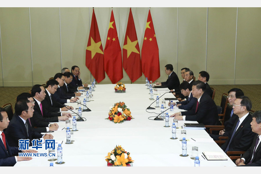 11月19日，國家主席習近平在利馬會見越南國家主席陳大光。新華社記者 龐興雷 攝 