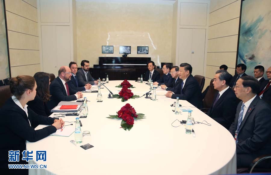 7月6日，國(guó)家主席習(xí)近平在柏林會(huì)見(jiàn)德國(guó)社會(huì)民主黨主席舒爾茨。新華社記者 姚大偉 攝