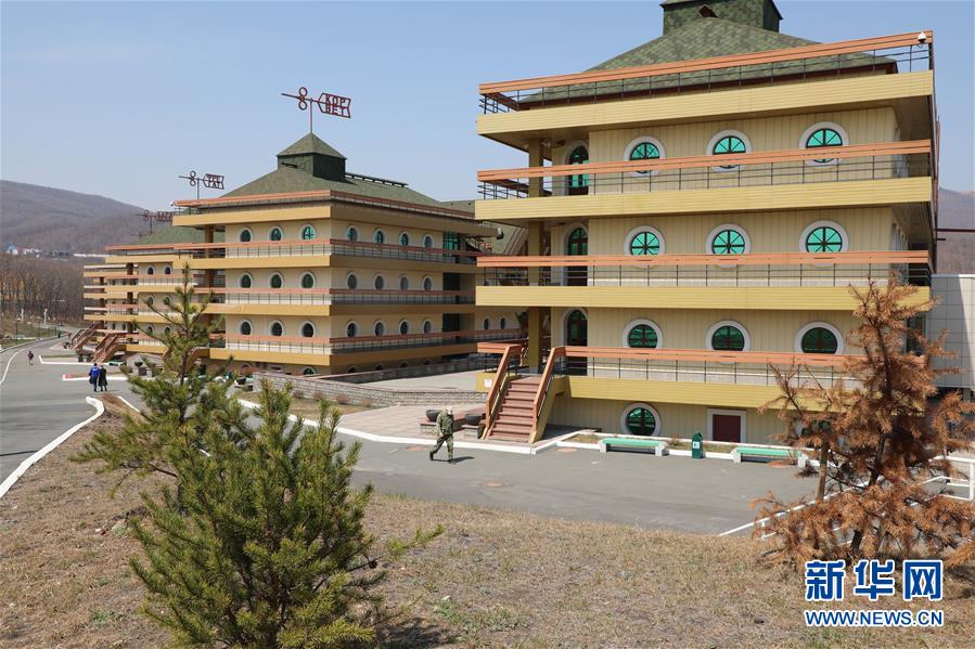 (新華全媒頭條·圖文互動(dòng))(2)在愛(ài)的海洋里成長(zhǎng)——記“海洋”全俄兒童中心接收汶川地震災(zāi)區(qū)兒童療養(yǎng)十周年