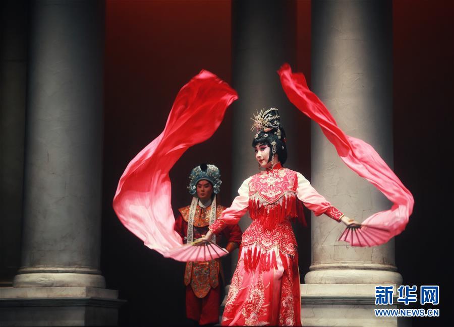 （習(xí)近平出訪配合稿&middot;圖文互動(dòng)）（3）通訊：當(dāng)中國京劇遇上意大利歌劇&mdash;&mdash;人文交流助力中意兩國民心相通