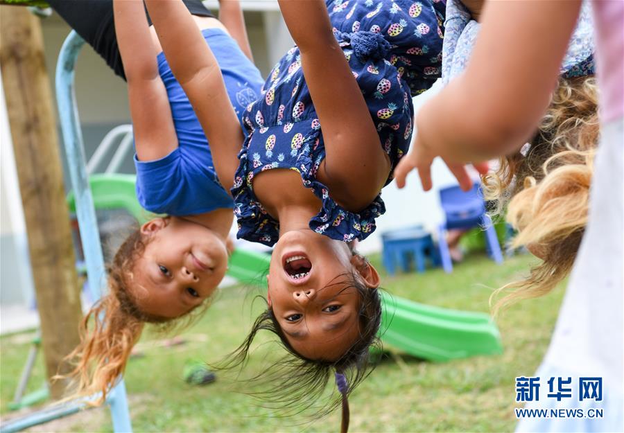 （國際&middot;圖文互動(dòng)）（3）中國援建&ldquo;你好&rdquo;學(xué)?！A庫克群島孩子夢