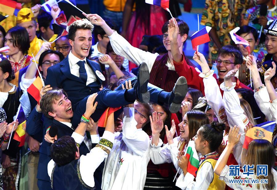 (文化)(5)第十二屆“漢語橋”世界中學生中文比賽決賽在鄭州落幕