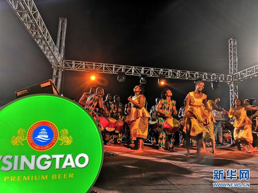 （國(guó)際&middot;圖文互動(dòng)）（6）通訊：中國(guó)啤酒節(jié)走進(jìn)非洲海濱城市