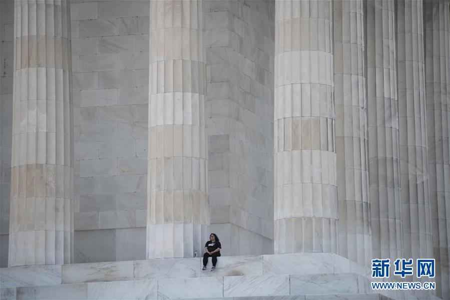 (國際疫情)(7)約翰斯·霍普金斯大學(xué):美國新冠死亡病例超12萬例