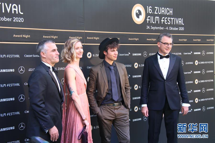（國際&middot;圖文互動）專訪：加強與中國電影人的合作和交流非常重要&mdash;&mdash;訪蘇黎世電影節(jié)總導(dǎo)演克里斯蒂安&middot;容根