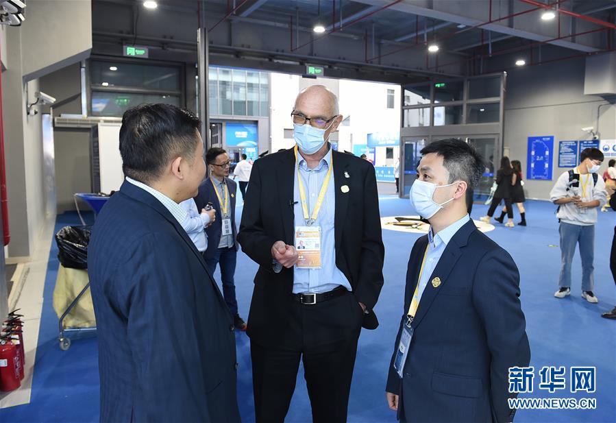 （第三屆進(jìn)博會&middot;圖片故事）（2）從新西蘭到上海 他漂洋過海來進(jìn)博會