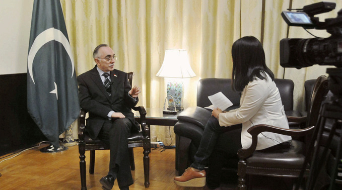 哈立德：我熱愛(ài)中國(guó)文化，喜歡和中國(guó)人一起談天說(shuō)地