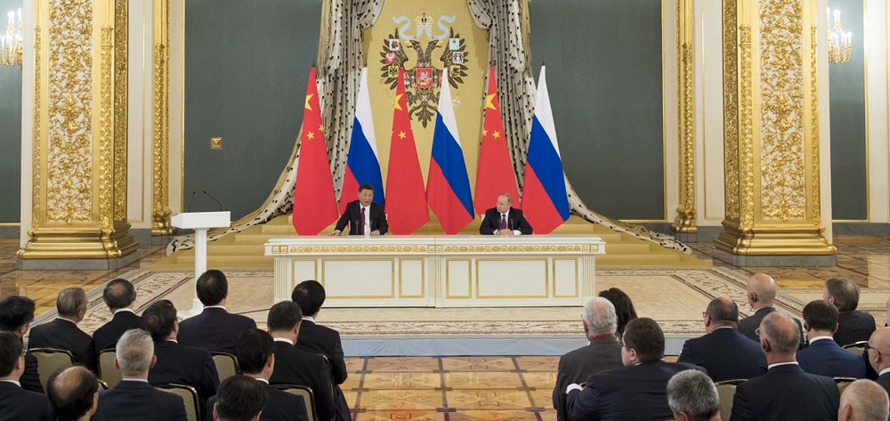 習(xí)近平同俄羅斯總統(tǒng)普京共同會(huì)見中俄友好、和平與發(fā)展委員會(huì)，媒體和企業(yè)界代表