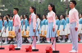聽共青團員和少先隊員的心聲：請黨放心，強國有我！